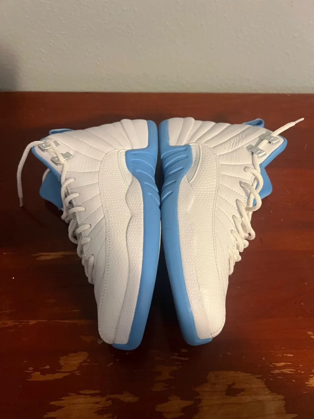 Jordan Men's Athletic Shoes White and Light Blue Retro 12 Melo Sz 7